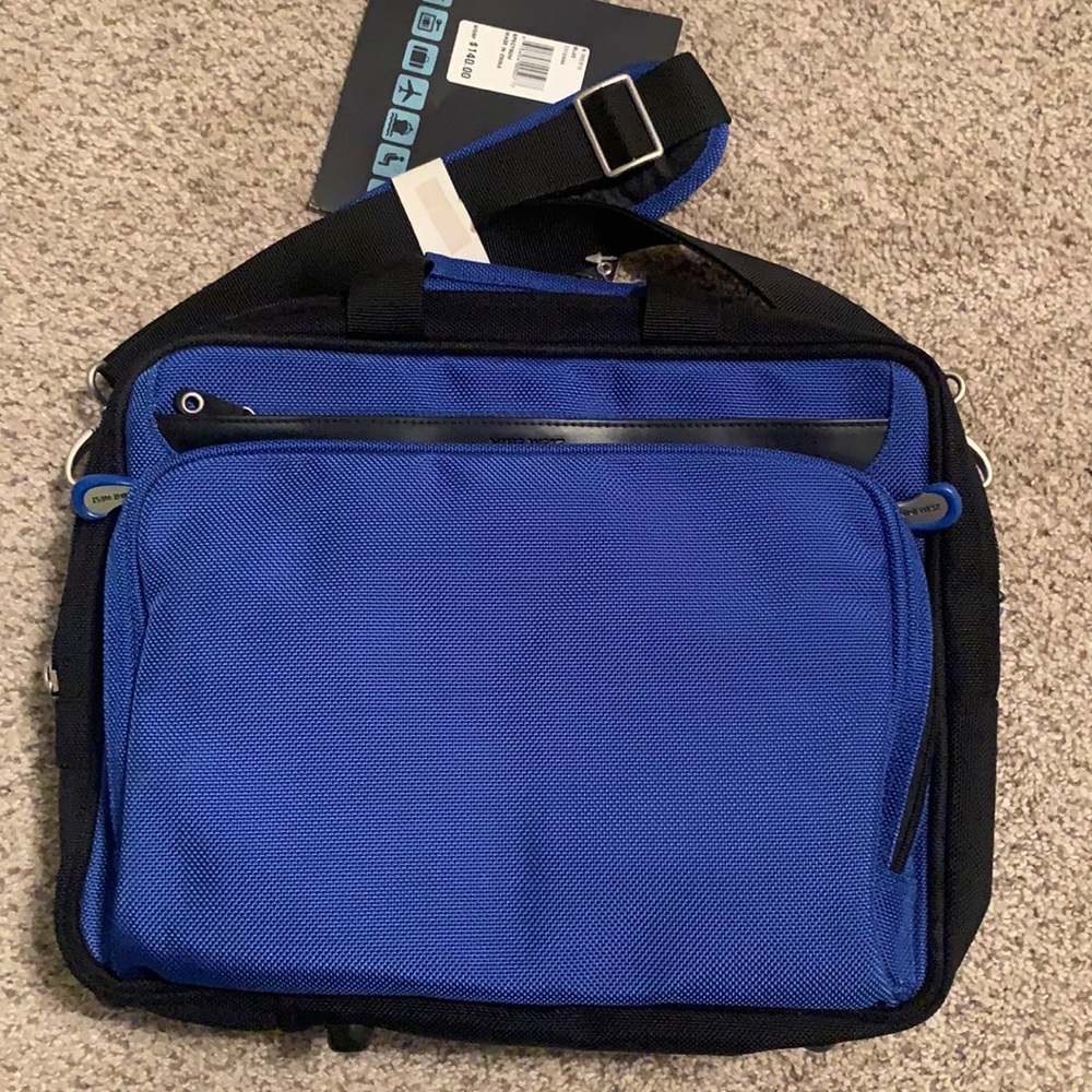 Brand New Nine West Blue Travel Bag Never Used With Original Tags! Vintage 15 yo